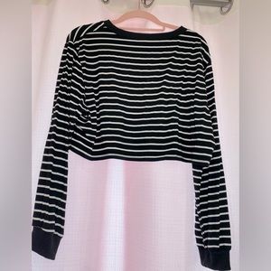 SHEIN STRIPED CROP TOP